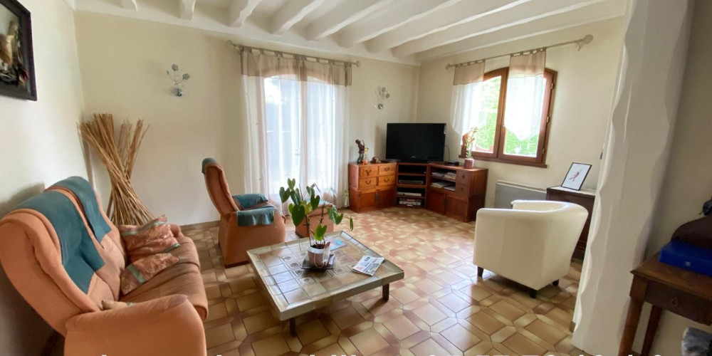 maison à ARES (33740)
