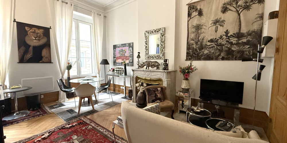 appartement à BORDEAUX (33000)