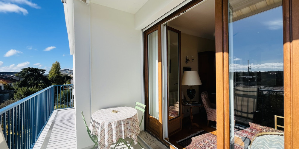 appartement à BORDEAUX (33000)