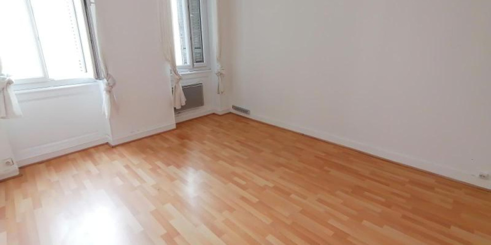 appartement à BORDEAUX (33300)
