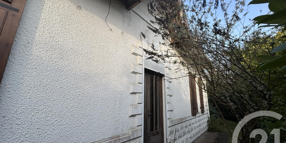 maison à ARES (33740)