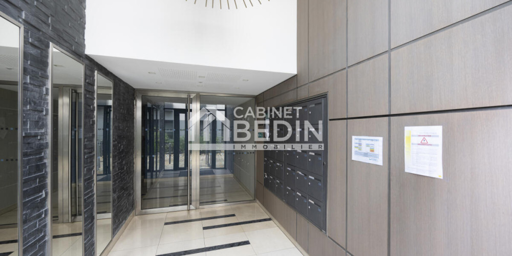 appartement à BORDEAUX (33000)