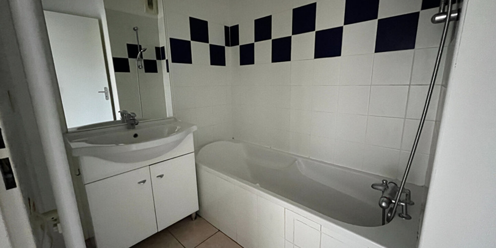 appartement à BRUGES (33520)