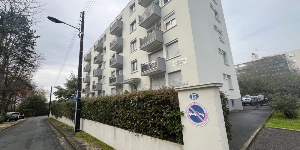 appartement à BORDEAUX (33200)