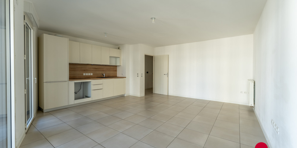 appartement à BORDEAUX (33300)