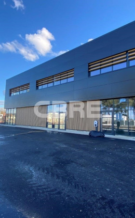 Local industriel  LE HAILLAN
