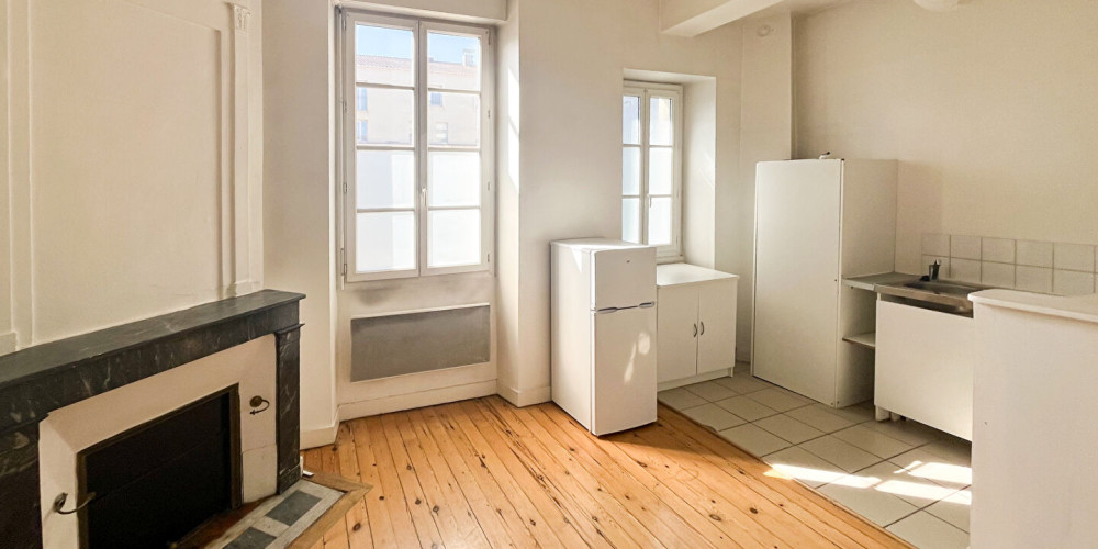 appartement à BORDEAUX (33000)