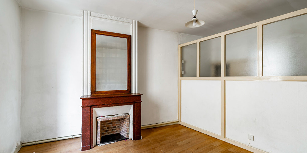 immeuble à BORDEAUX (33000)