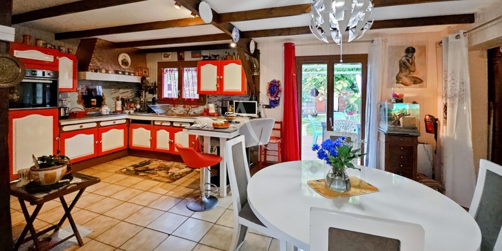 maison à VILLENAVE D ORNON (33140)