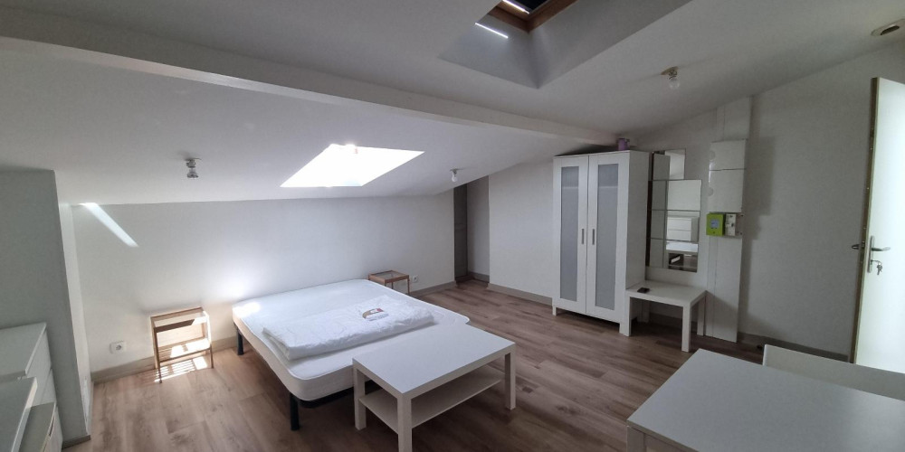 appartement à BORDEAUX (33800)