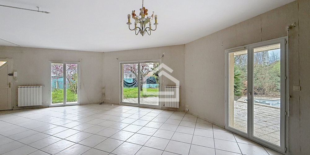 maison à ST MEDARD EN JALLES (33160)