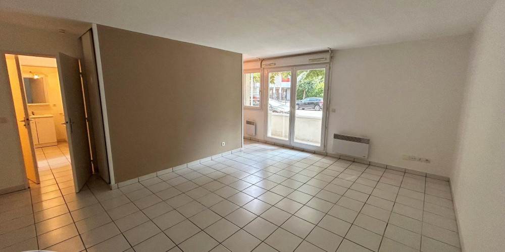 appartement à BORDEAUX (33300)
