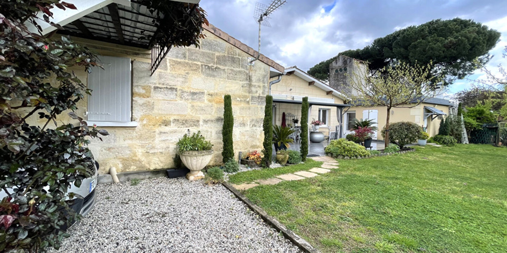 maison à ST DENIS DE PILE (33910)