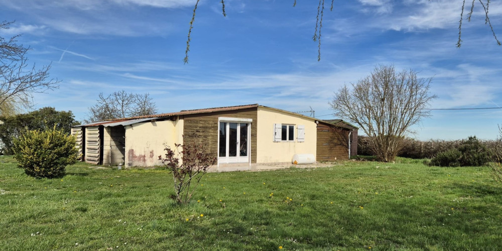 maison à BLASIMON (33540)