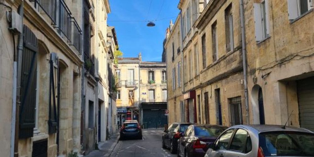appartement à BORDEAUX (33800)