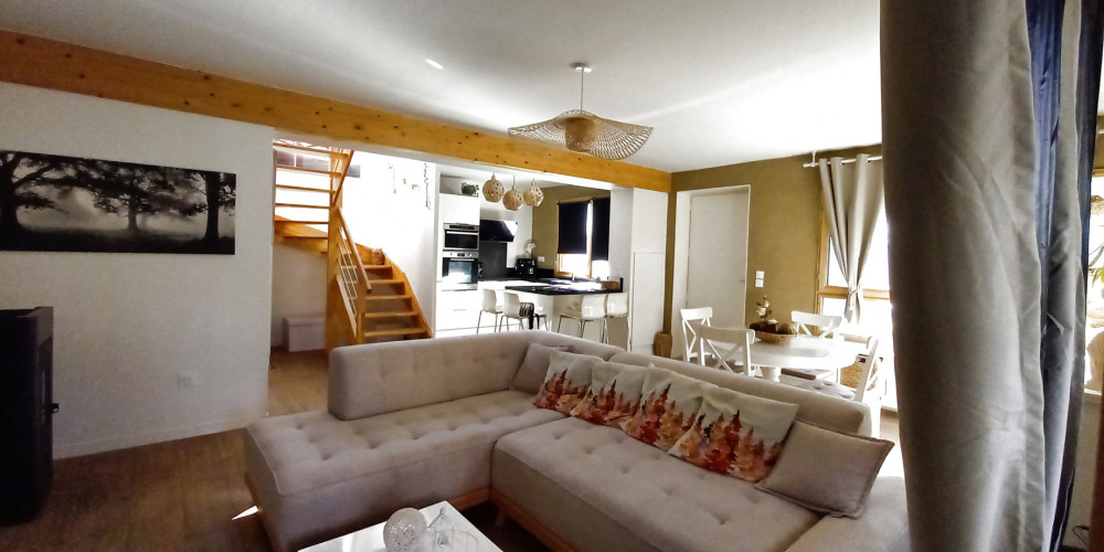 maison à AMBARES ET LAGRAVE (33440)