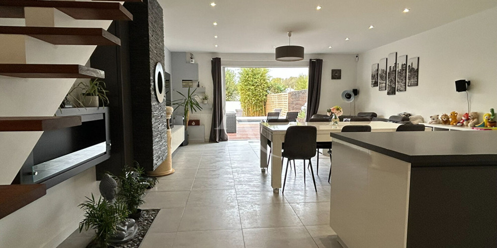 maison à EYSINES (33320)