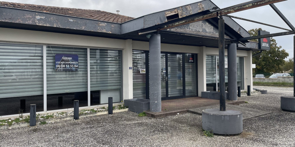 local commercial à LE HAILLAN (33185)