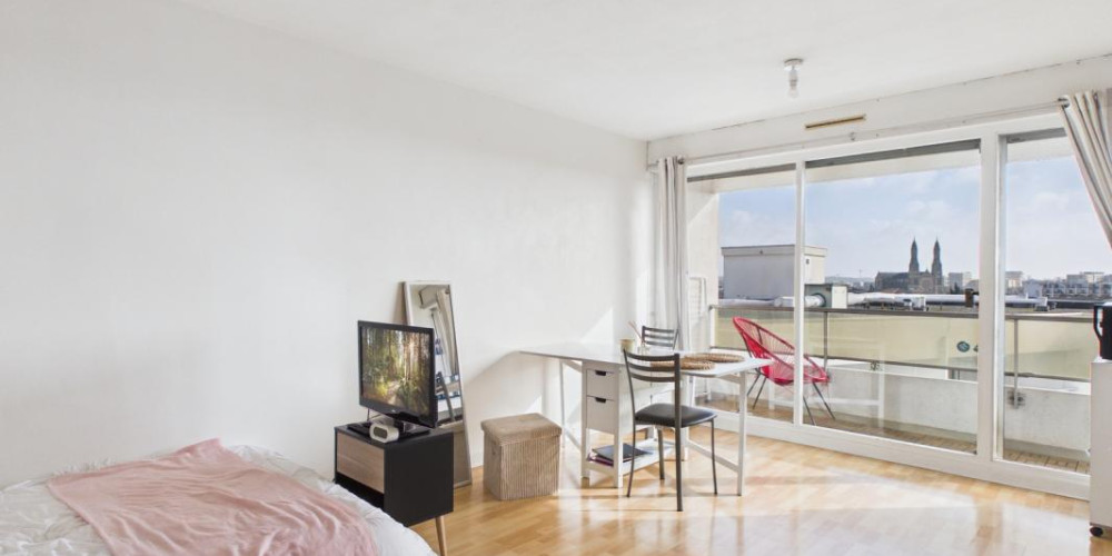 appartement à BORDEAUX (33800)