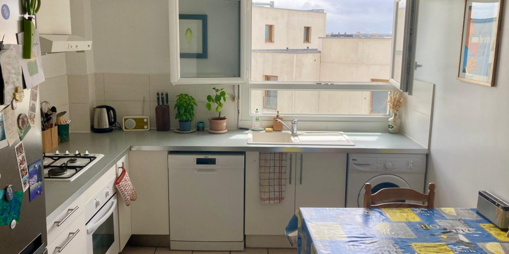 appartement à BORDEAUX (33800)