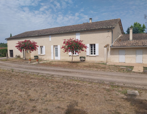 maison  PINEUILH