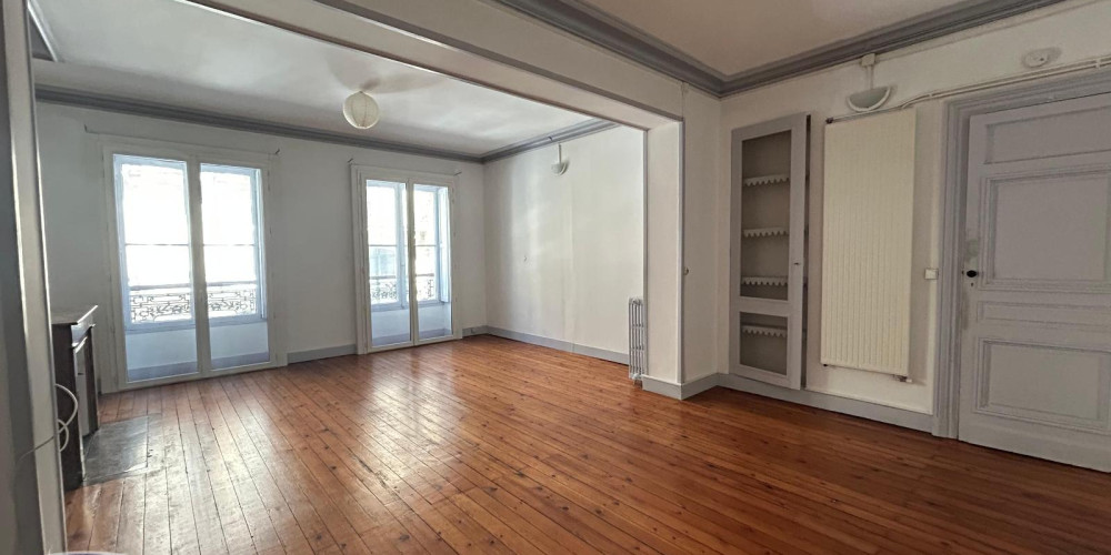 appartement à BORDEAUX (33000)