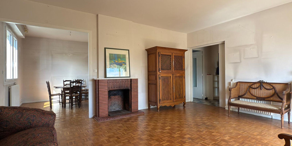 appartement à LE BOUSCAT (33110)