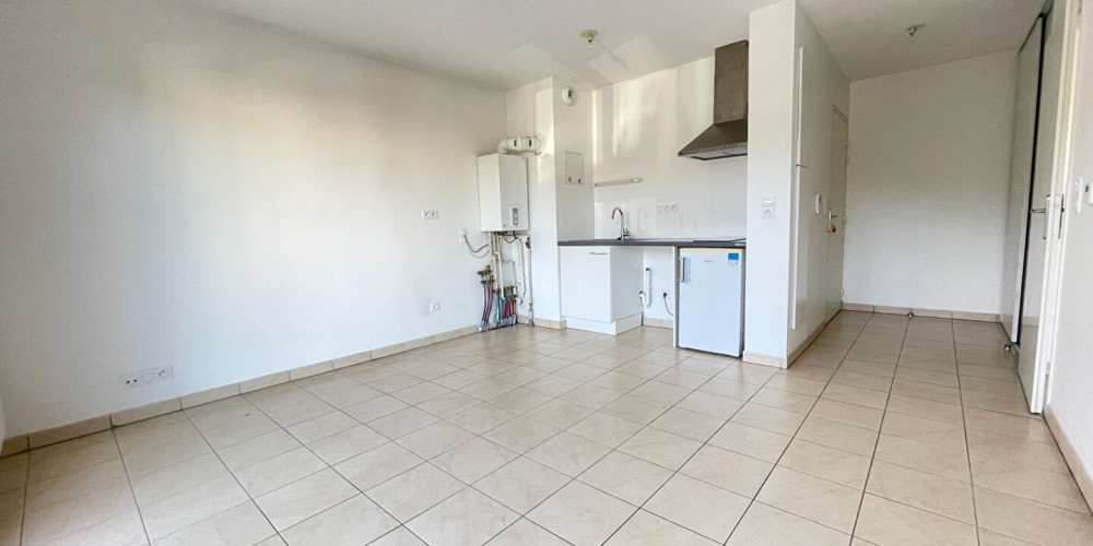 appartement à ST JEAN D ILLAC (33127)