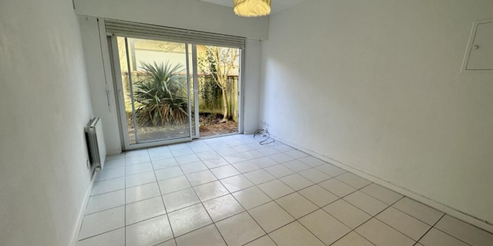 appartement à BORDEAUX (33800)