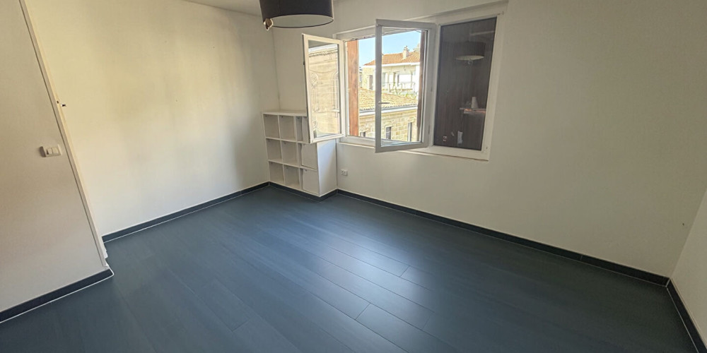appartement à BORDEAUX (33000)