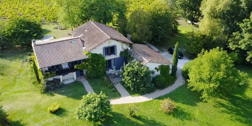 maison à ST PHILIPPE D AIGUILLE (33350)