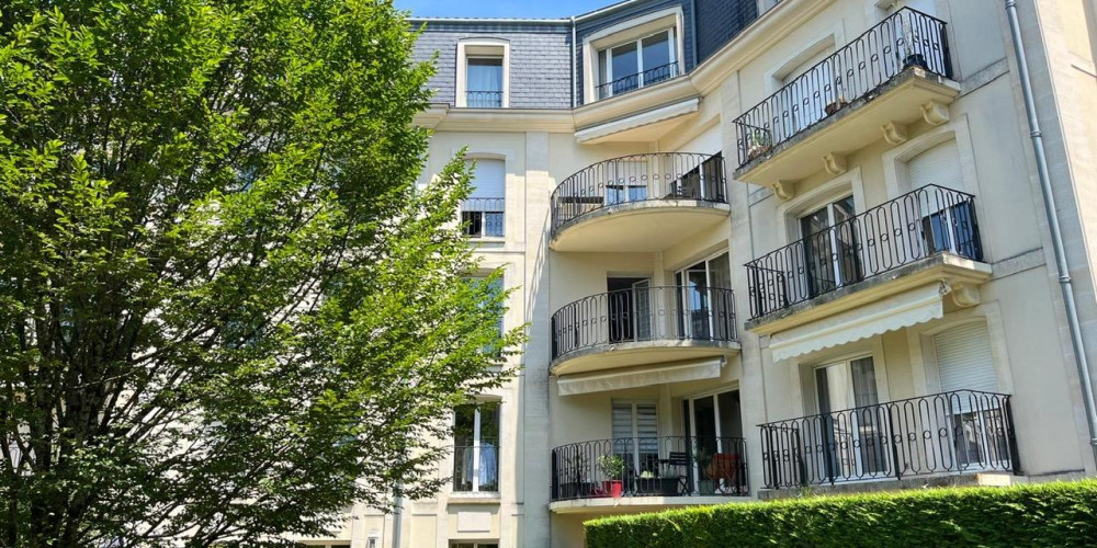 appartement à BORDEAUX (33000)