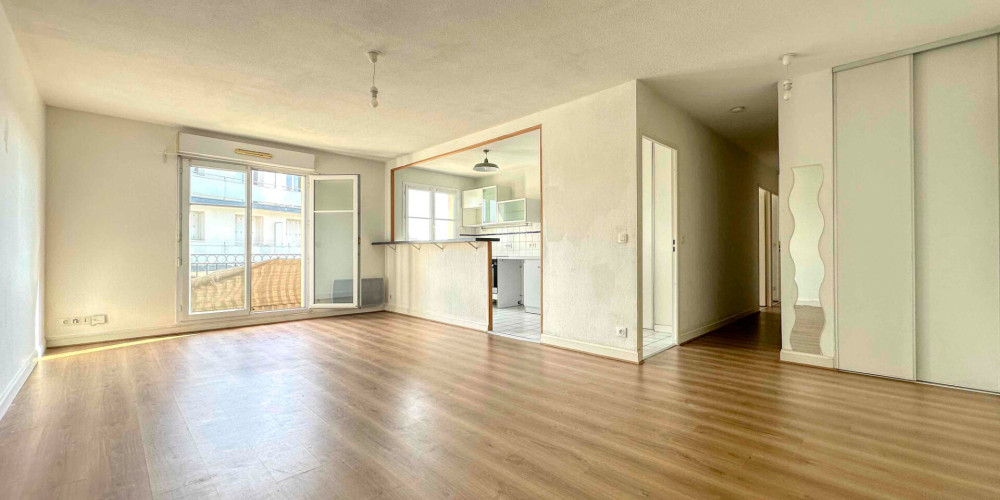 appartement à BORDEAUX (33000)