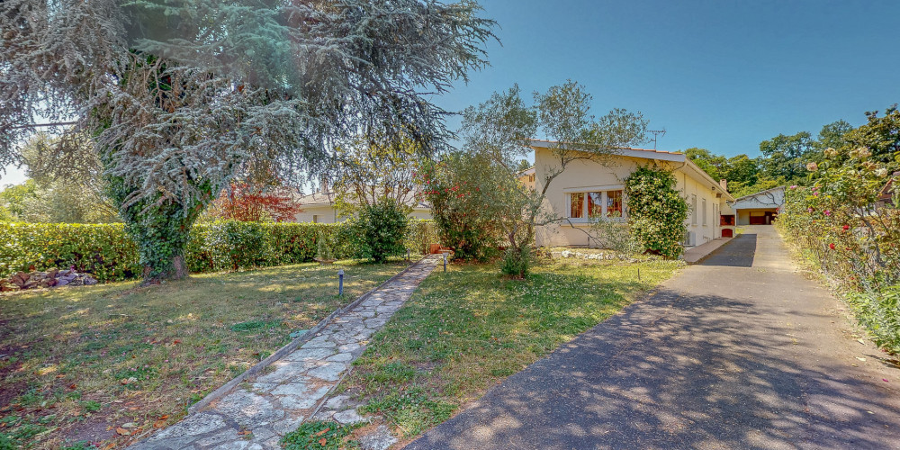 maison à STE EULALIE (33560)