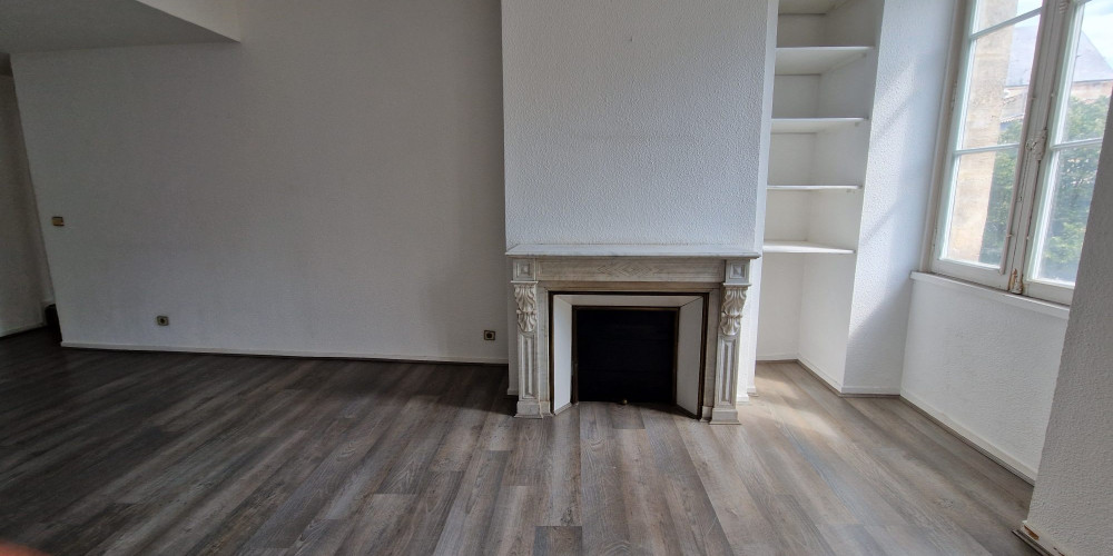 appartement à BORDEAUX (33000)