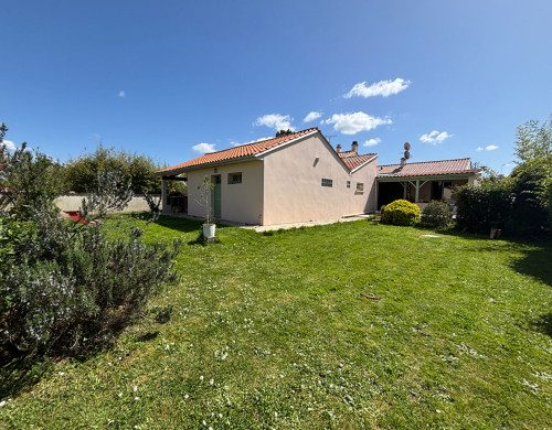 maison  COUTRAS