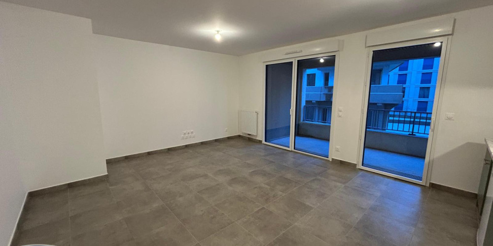 appartement à BORDEAUX (33800)