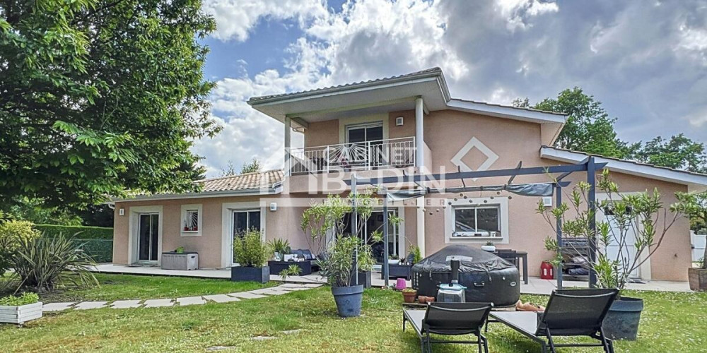 maison à ST MEDARD D EYRANS (33650)