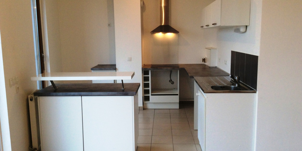appartement à BORDEAUX (33800)