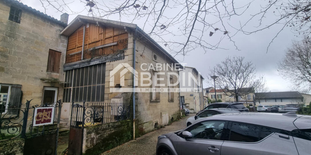 immeuble à ST LOUBES (33450)