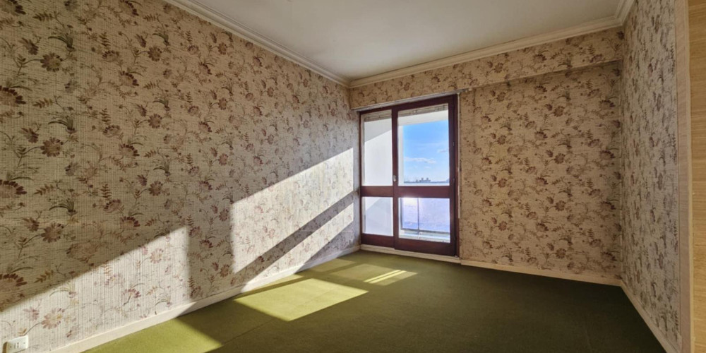 appartement à BORDEAUX (33300)
