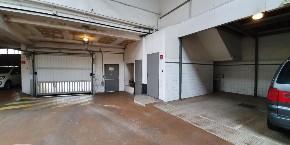 parking à BORDEAUX (33000)