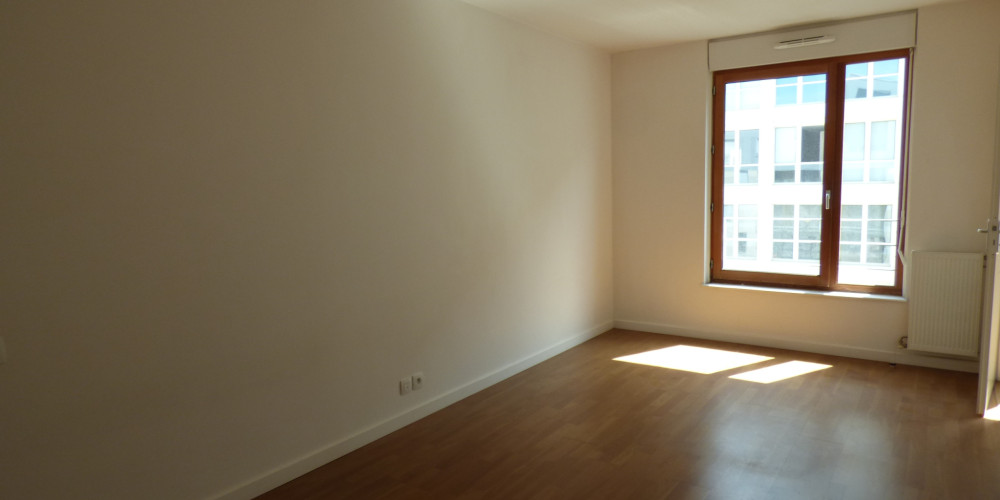appartement à BORDEAUX (33800)