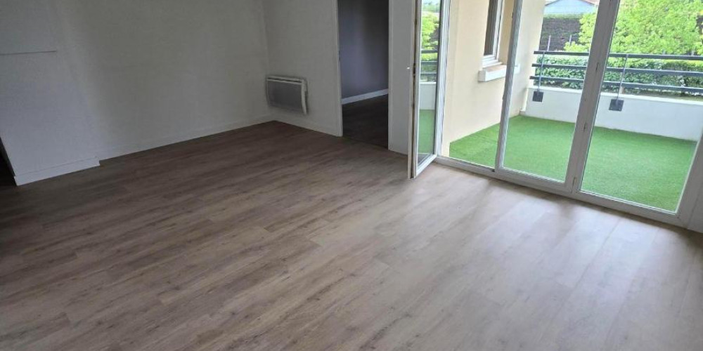 appartement à VAYRES (33870)