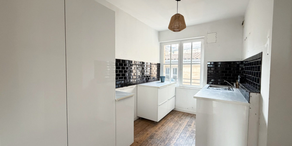 appartement à BORDEAUX (33000)