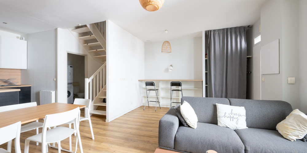 appartement à BORDEAUX (33300)