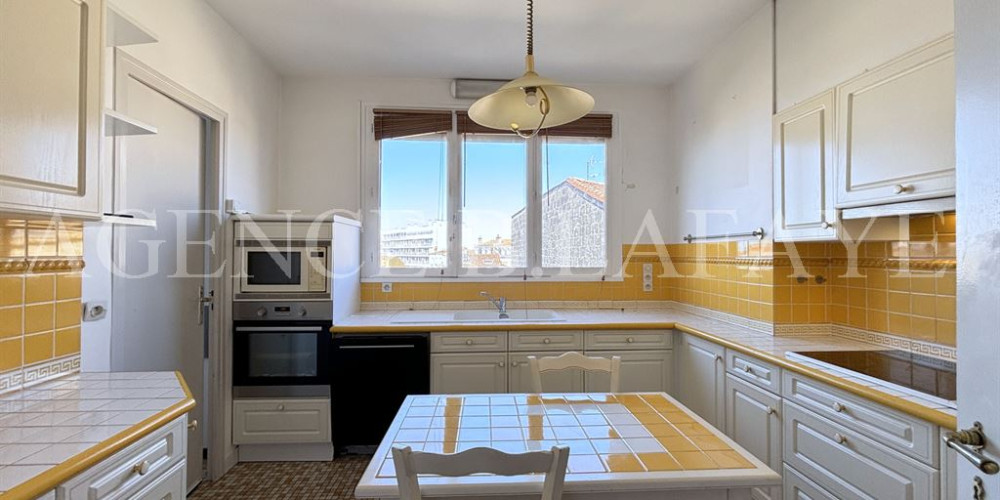 appartement à BORDEAUX (33000)
