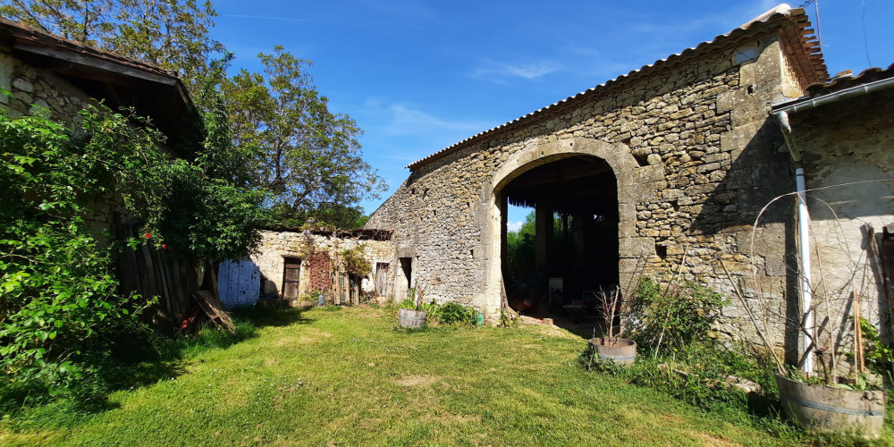 maison à BLASIMON (33540)