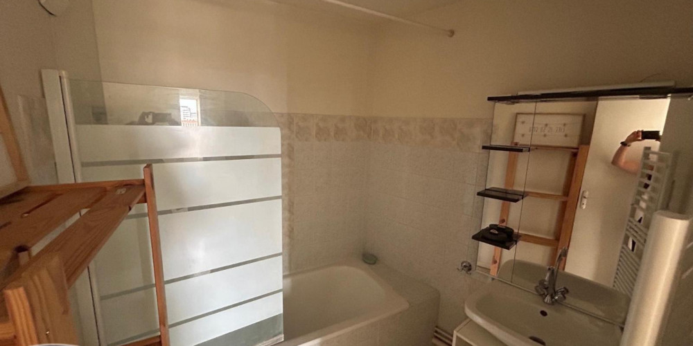 appartement à BORDEAUX (33800)