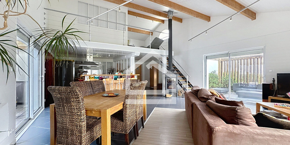 maison à ARSAC (33460)